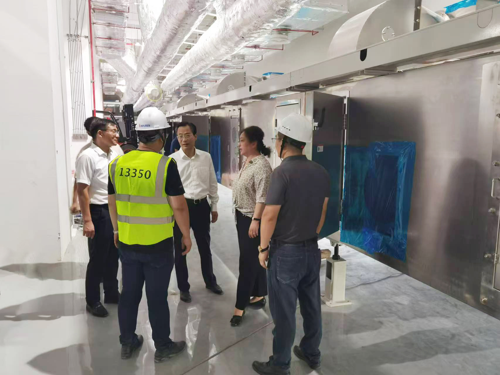 安徽省淮南市市长张志强一行领导莅临J9国际 航天锂电项目调研指导